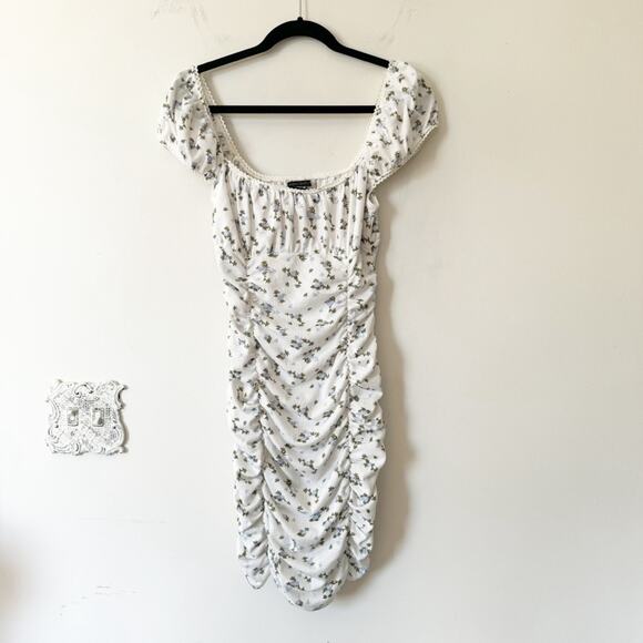 Urban Outfitters Brenan White and Blue Ditsy Floral Ruched Mini Dress M - Picture 4 of 9